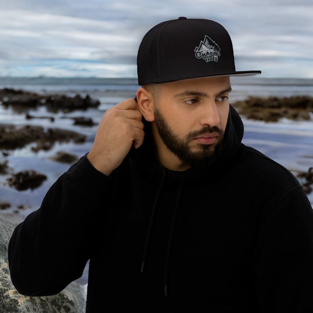 Mauna Snapback